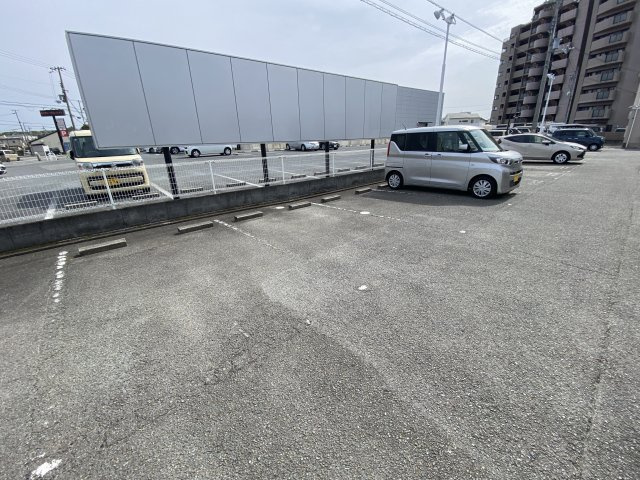 マインドハイツ辻井Ａの駐車場