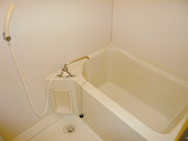 小島第１マンションの浴室