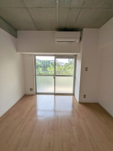 インペリアル舞鶴の居間・リビング