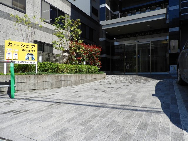アドバンス大阪城アンジュのエントランス