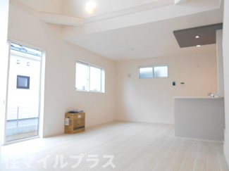 【居間・リビング】 | 郡山市芳賀3丁目新築一戸建て9棟 | リビングです