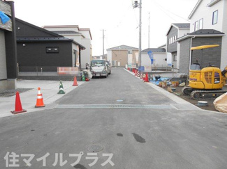【前面道路含む現地写真】 | 郡山市芳賀3丁目新築一戸建て9棟 | 前面道路含む現地写真です