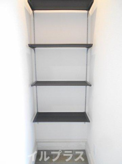 【玄関】 | 郡山市芳賀3丁目新築一戸建て9棟 | 明るい玄関です