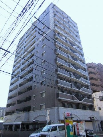 エステートモア・博多公園通りの外観