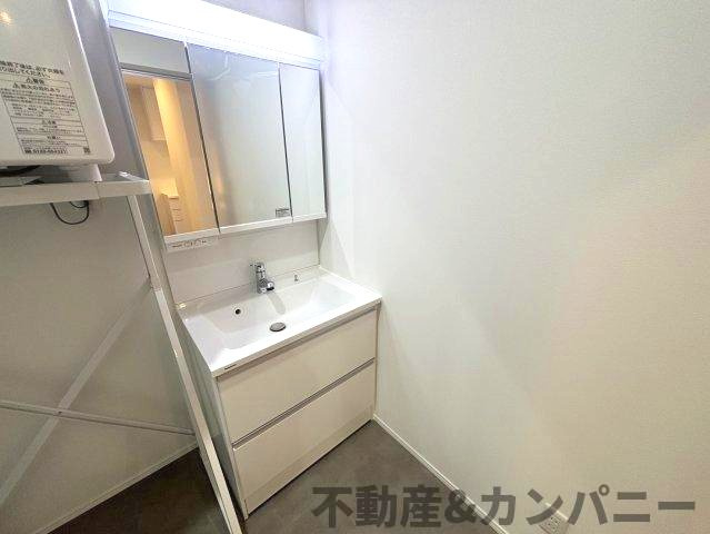 土居田町の新築のおうち　松山市土居田町新築戸建の独立洗面台|独立洗面化粧台付き