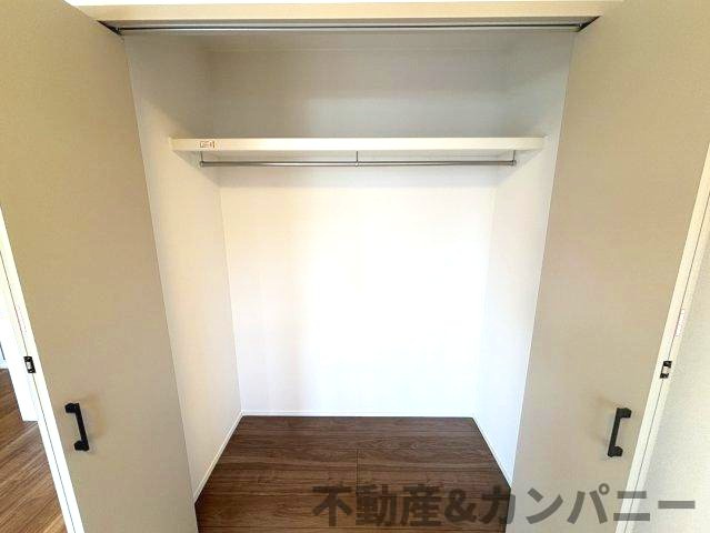 土居田町の新築のおうち　松山市土居田町新築戸建の収納|大きなスペースがあり、収納には困りません