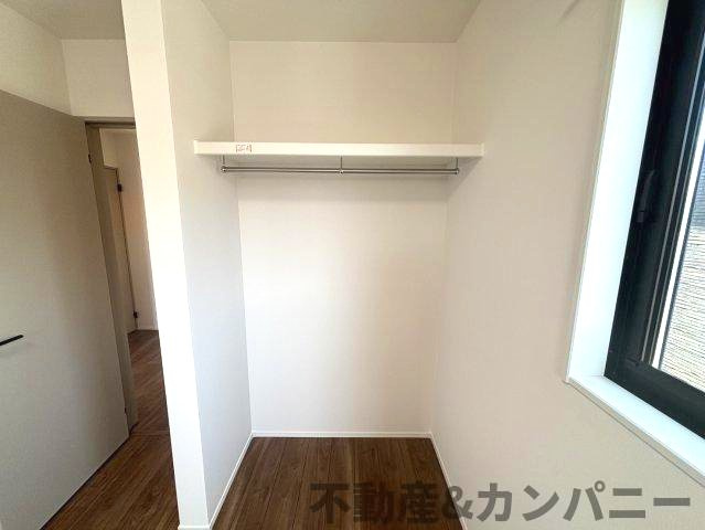 土居田町の新築のおうち　松山市土居田町新築戸建の収納|大きなスペースがあり、収納には困りません