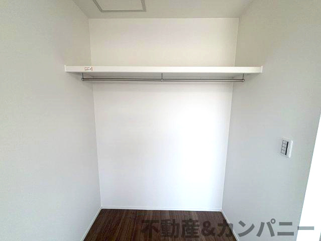 土居田町の新築のおうち　松山市土居田町新築戸建の収納|大きなスペースがあり、収納には困りません