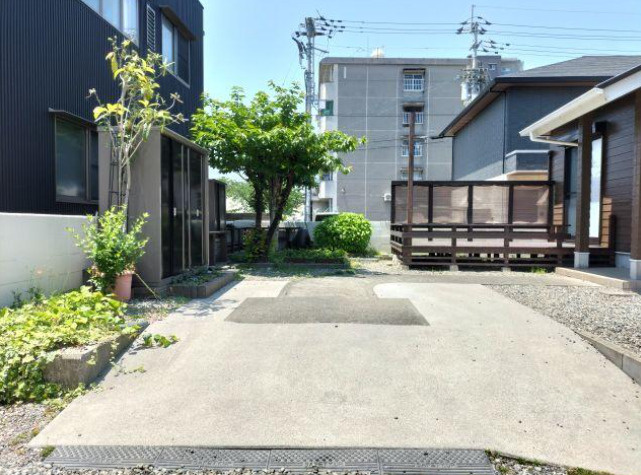 新本町2の駐車場