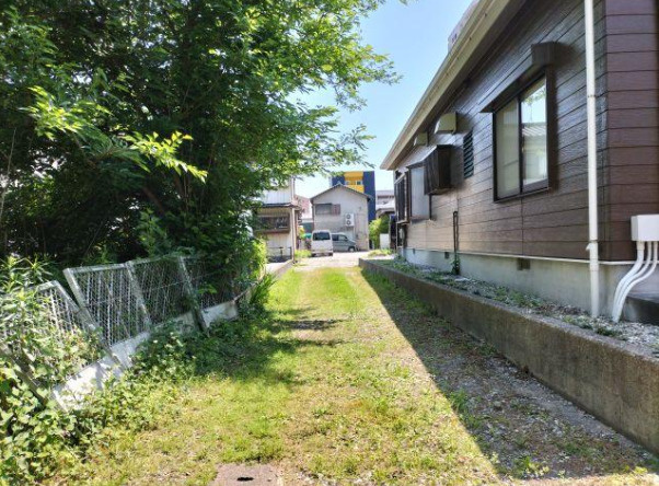 新本町2の庭