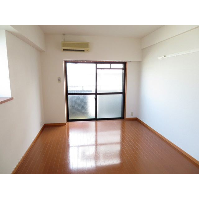 ドリーム県庁前の居間・リビング