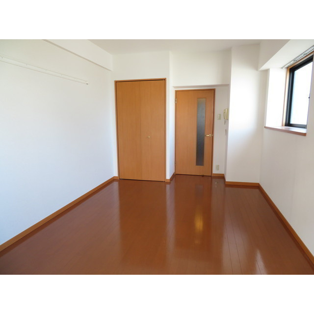 ドリーム県庁前の居間・リビング