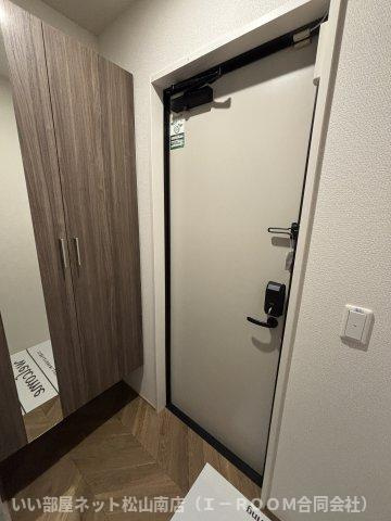 【玄関】 | クランツ古川西 A棟