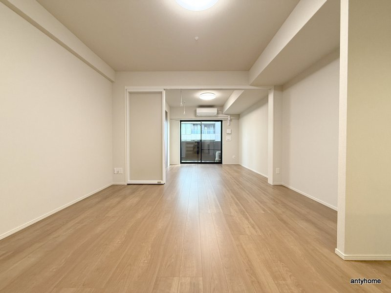 グランセジュール大国町の居間・リビング