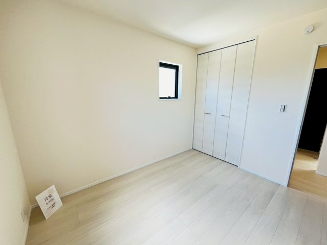 リーブルガーデン／中央区渡鹿第二／2号棟の洋室