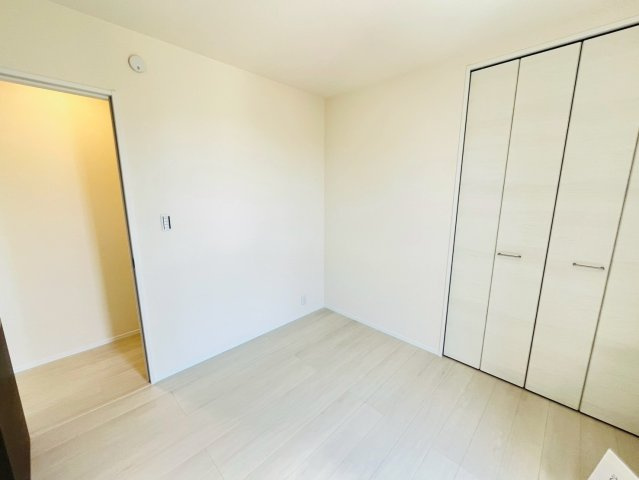 リーブルガーデン／中央区渡鹿第二／2号棟の洋室