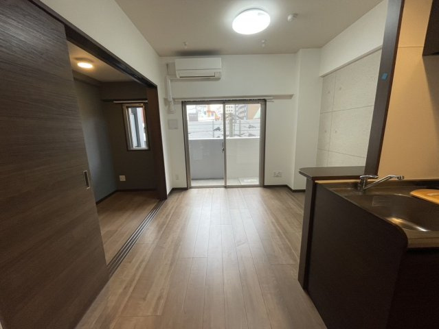 YAKUIN037RESIDENCEの居間・リビング