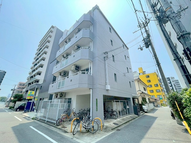アクティブ新大阪の外観
