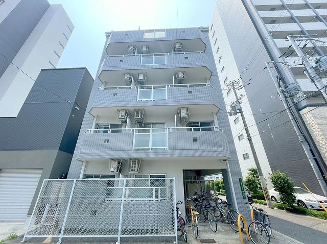 アクティブ新大阪の外観