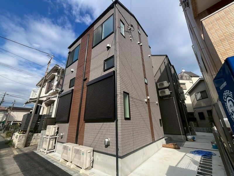 江戸川区松島４丁目のアパートの外観