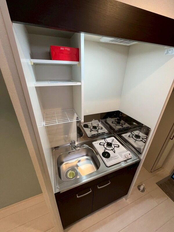 江戸川区松島４丁目のアパートのキッチン