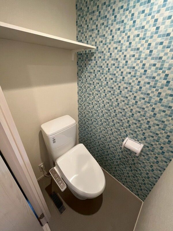 江戸川区松島４丁目のアパートのトイレ