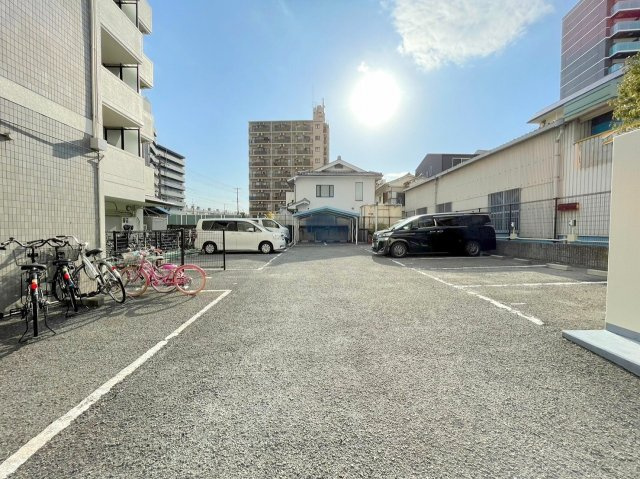 ピノヴェルデの駐車場