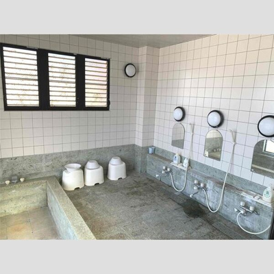 【浴室】 | 西伊豆旅館 | コンパクトで使いやすいお風呂です