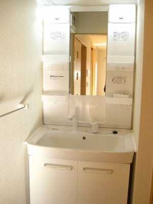 【洗面所】 | ラフレシールⅠ | コンパクトで使いやすい洗面所