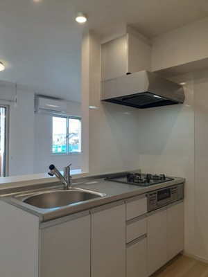 【キッチン】 | トシナオンＡ | キッチンでお料理をお楽しみください