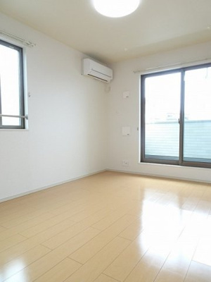 【居間・リビング】 | サンスポット新宿 | 居間です