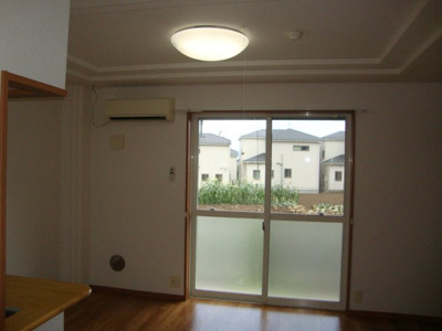 【居間・リビング】 | ローズガーデン長塚Ⅱ | リビング