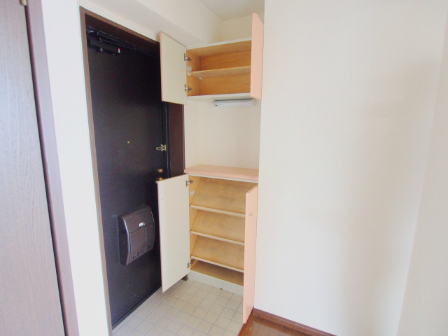 マーレビアンコの玄関|※現況優先です。