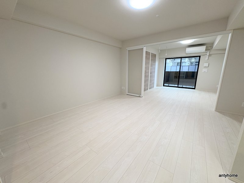 グランセジュール大国町の居間・リビング