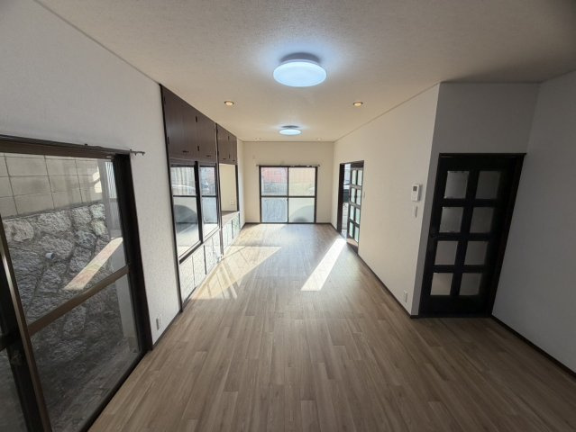 広島市安佐北区口田５丁目の一戸建ての居間・リビング