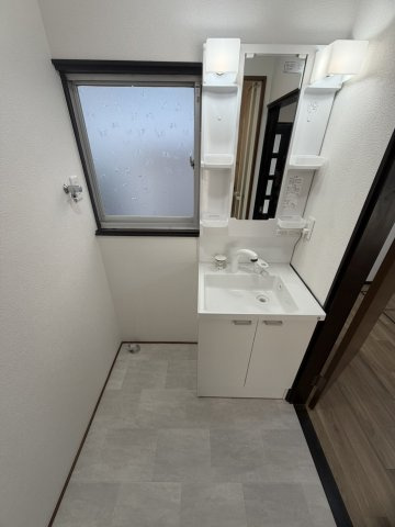 広島市安佐北区口田５丁目の一戸建ての玄関