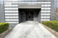 レーベンシティオ上野入谷タワーフォルムのエントランス