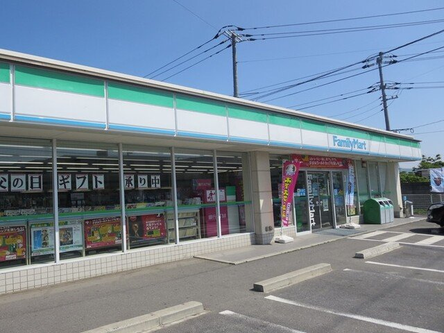 アドベントヒルズＣの周辺|ファミリーマート　里庄里見店まで1600m