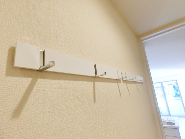 Ａｐｒｉｌｌａ　Ｇｒａｎｄｅの内装|★玄関のコート掛け★