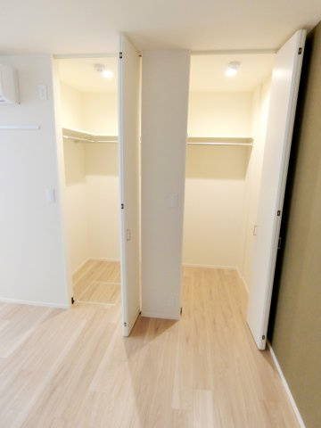 Ａｐｒｉｌｌａ　Ｇｒａｎｄｅの収納|★ウォークインクローゼット２ヵ所あり★