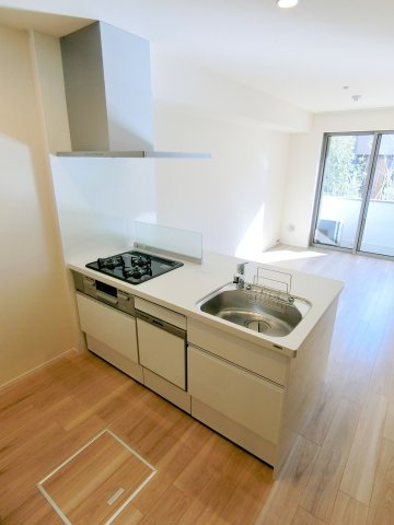 Ａｐｒｉｌｌａ　Ｇｒａｎｄｅのキッチン|★食洗器付きガス3口システムキッチン★