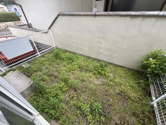 新在家メゾネットの庭