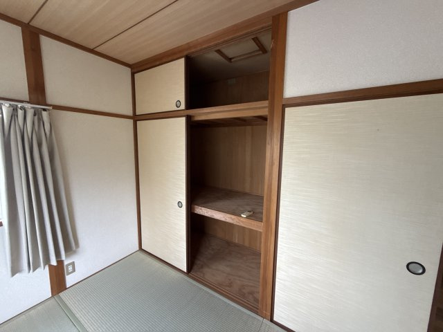 新在家メゾネットの収納