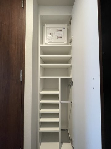 ハーモニーレジデンス東京南砂ザガーデンの収納|こまごまとしたものを収納できそうですね