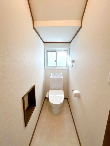 三戸郡三戸町大字梅内字蕨久保のトイレ|【リフォーム後】トイレは新品に交換しました。