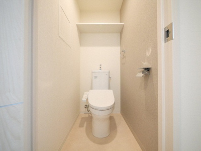 【トイレ】 | グランディア大阪ノース | 落ち着いた色調のトイレです