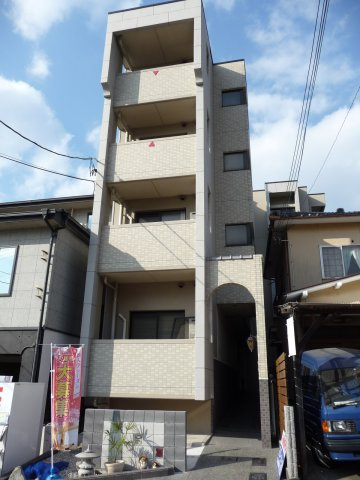 京都市山科区大宅中小路町の賃貸マンションの外観