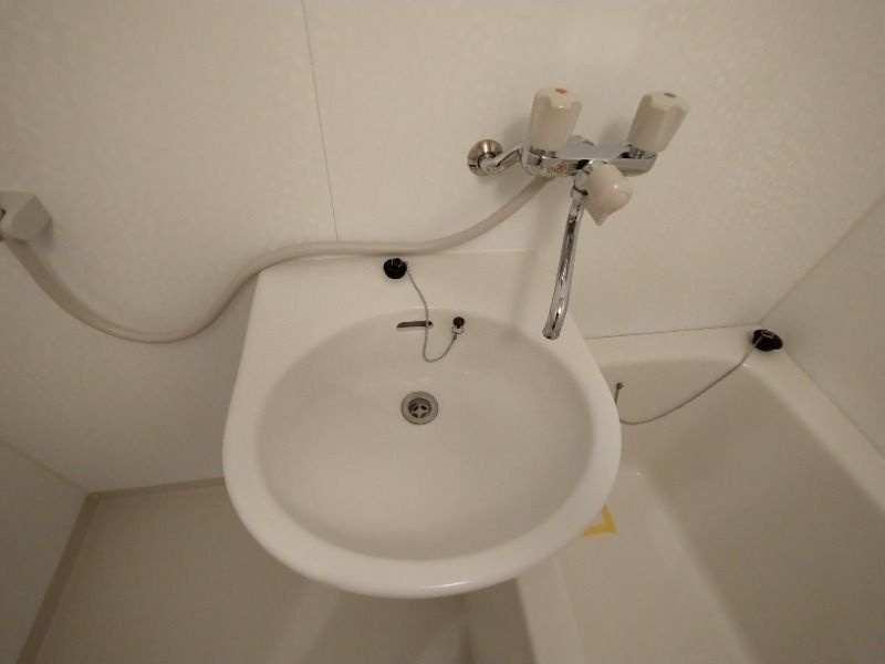 クレイシア北千束の洗面所