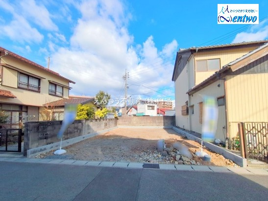 ファーストタウン第2南原山町赤土の外観