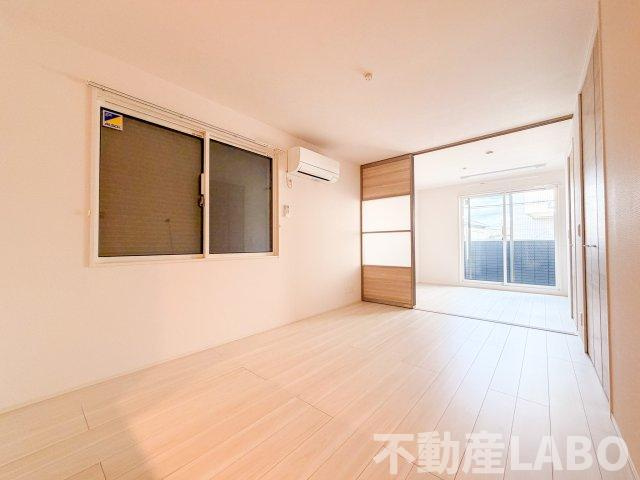 レクタスの洋室